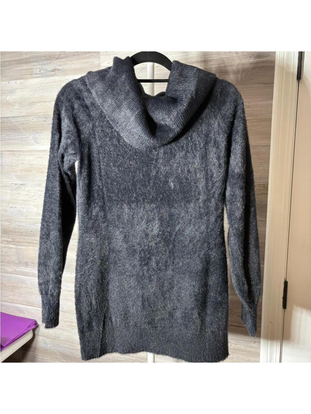 INC International Concepts Women's Black Fuzzy Pullover Sweater Size S 948